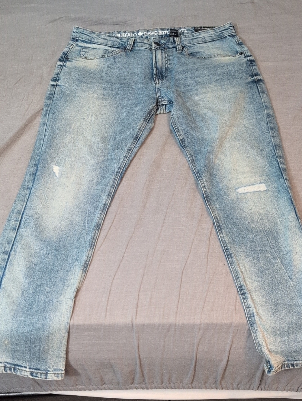 Buffalo David Bitton Light Wash Slim Straight Men’s Jeans
